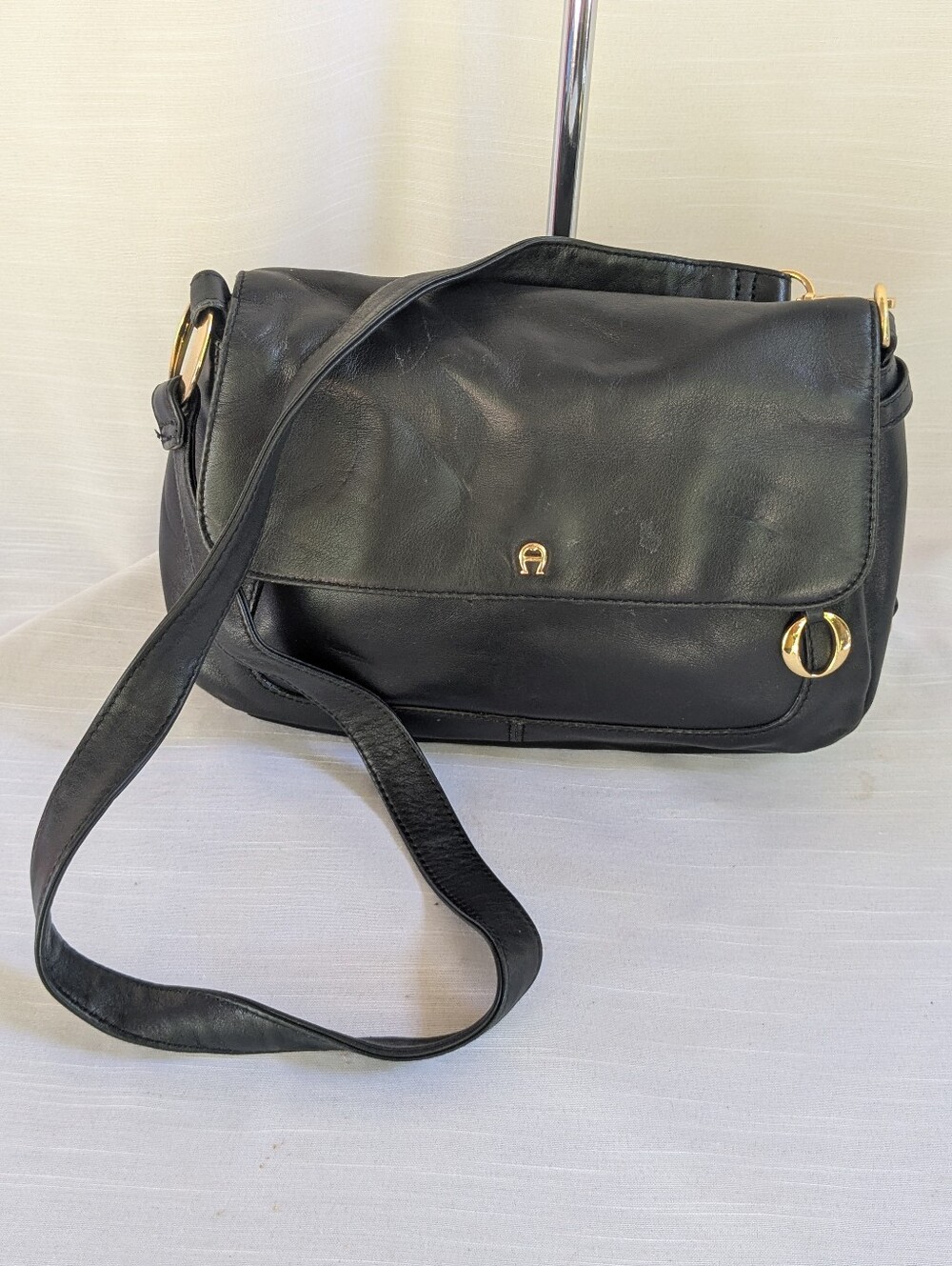Etienne Aigner vintage Crossbody Soft Black Leather Bag